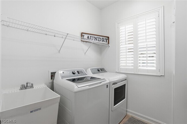 Building Photo - 9340 Triana Terrace