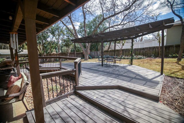 Building Photo - 3006 Albin Dr