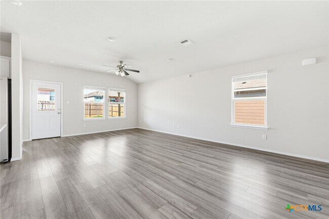 Building Photo - 8806 Brahma Plns Rd