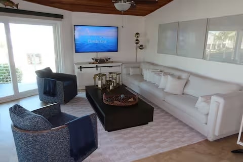 Building Photo - 104 Primrose Ln