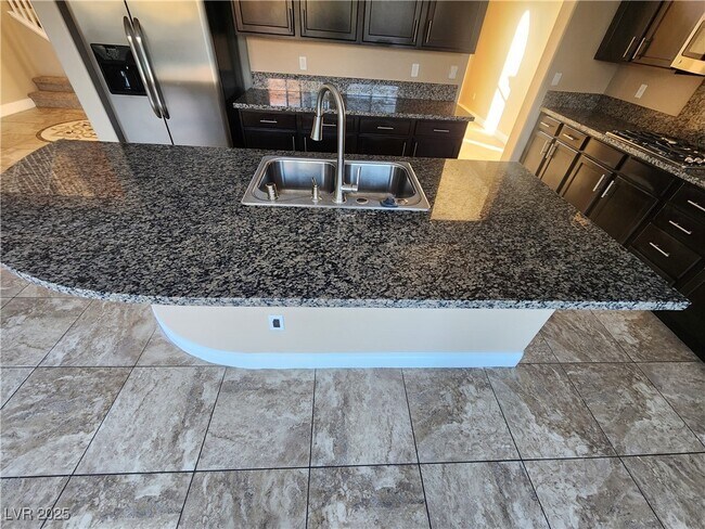 Building Photo - 7426 Matilda St