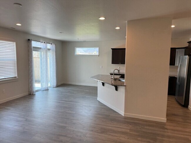 Building Photo - Newer Construction with Updates Through out