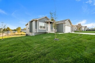Building Photo - Eagle Ridge Luxury Rental Homes