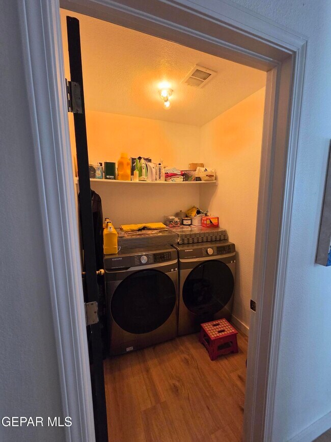 Building Photo - 677 Linda Johnson Ave