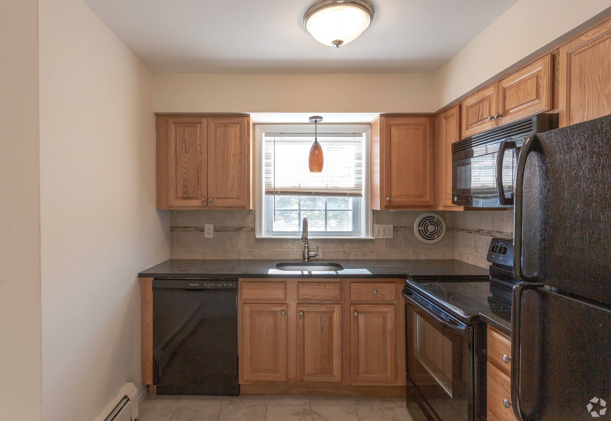 Madison Mall Apartments 286 Main St Madison NJ 07940 Apartment Finder