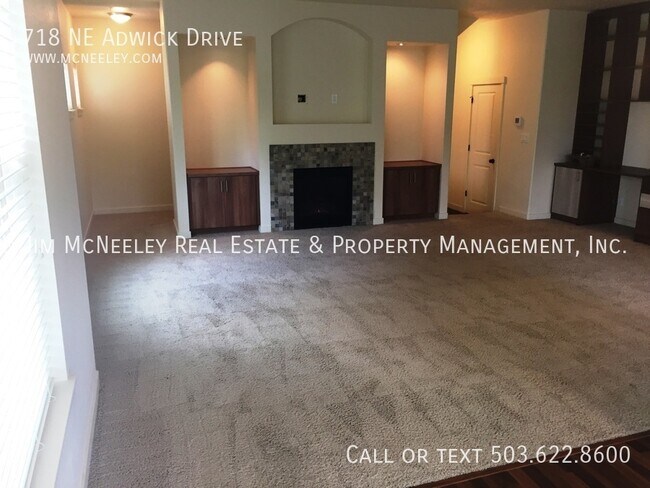 Building Photo - 718 NE Adwick Dr