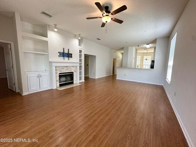 Building Photo - 1274 Ardmore St