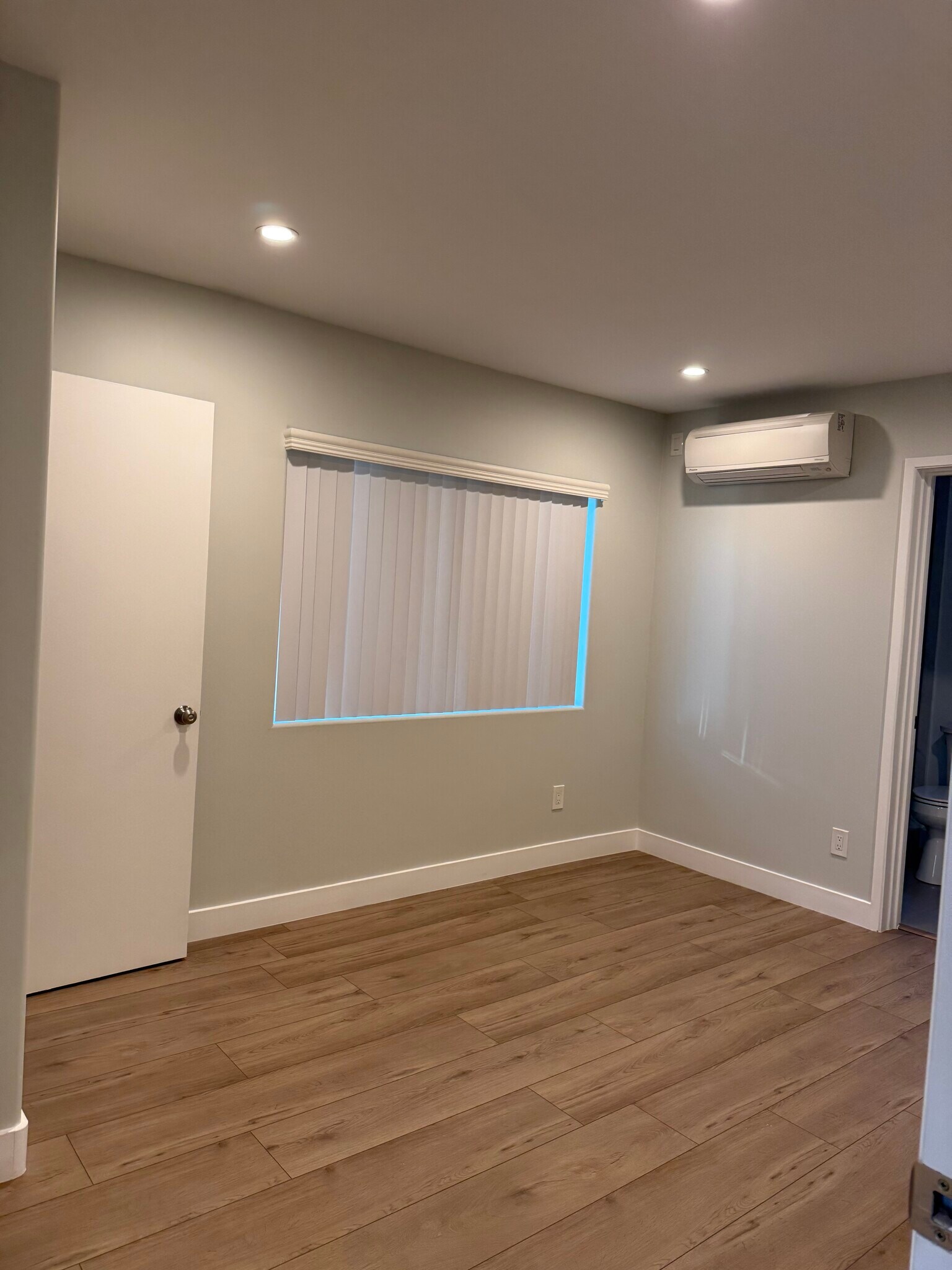 Building Photo - 18012 Bullock St