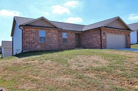 Building Photo - Home in Jackson Ridge Subdivision