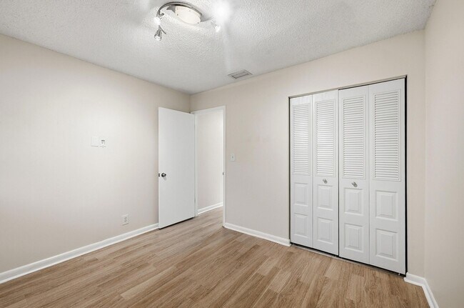 Building Photo - 8811 NW 28th Dr