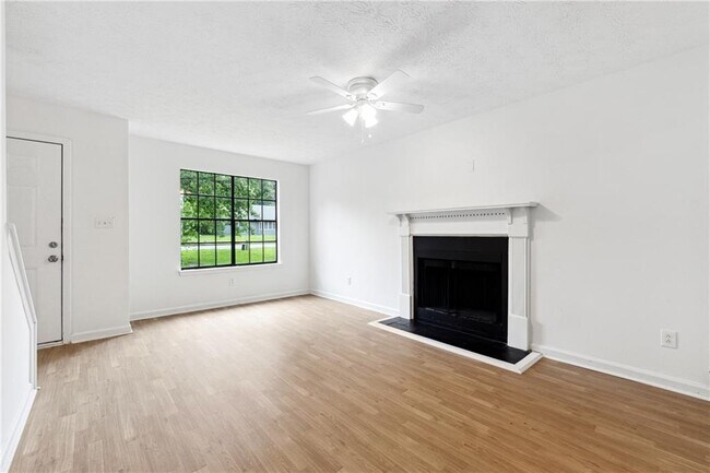 Building Photo - 476 Brookfield Way