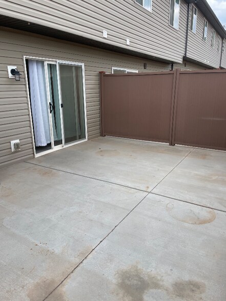 Building Photo - 920 S 25 E