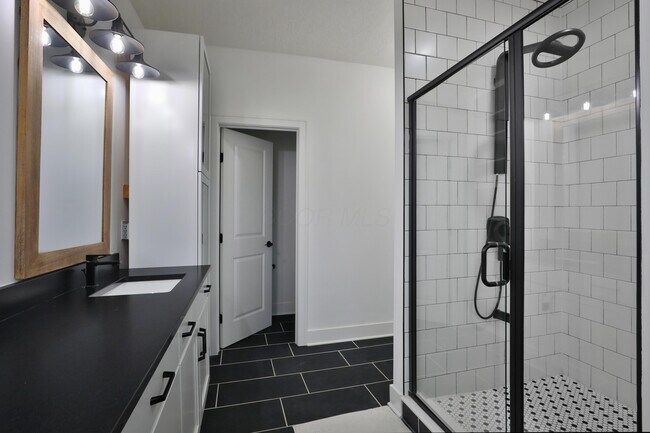 Building Photo - 2246 Koester
