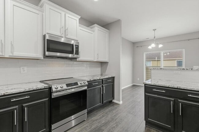 Building Photo - 5649 Saint Patrick View