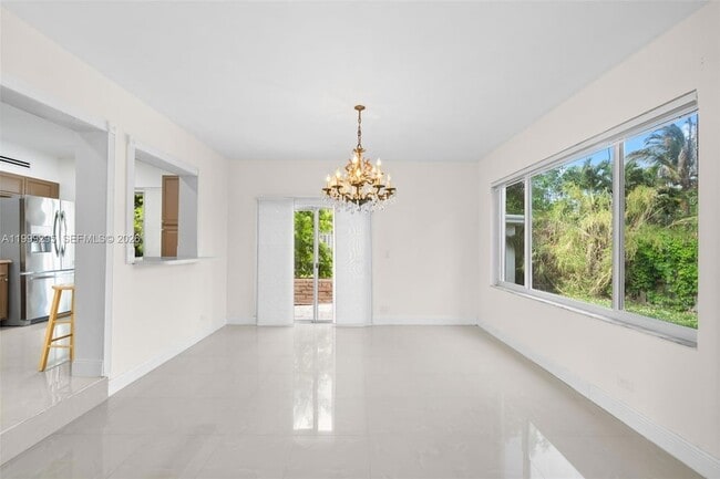 Building Photo - 261 188th St