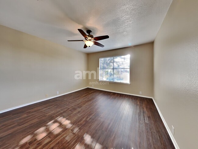 Building Photo - 3104 Pinehurst Court