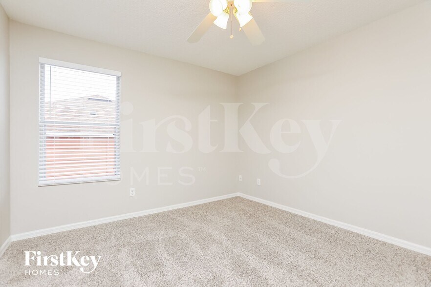 Building Photo - 2216 Cerberus Dr