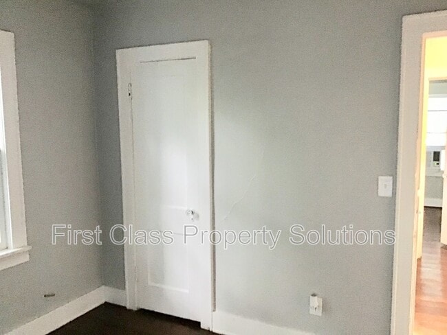 Building Photo - 3125 NW 14th St