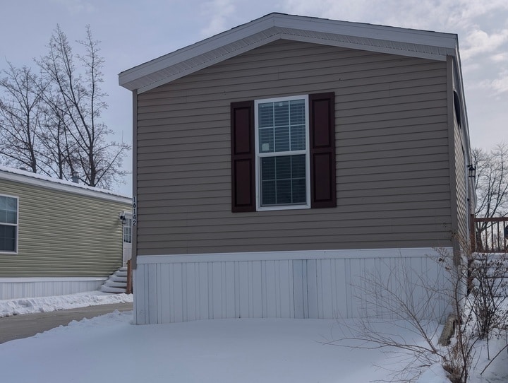 Building Photo - 16142 Normandy St