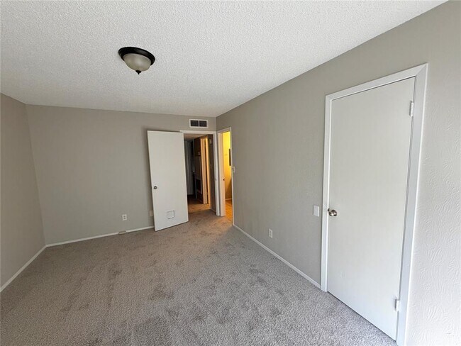 Building Photo - 9626 Covey Ridge Ln