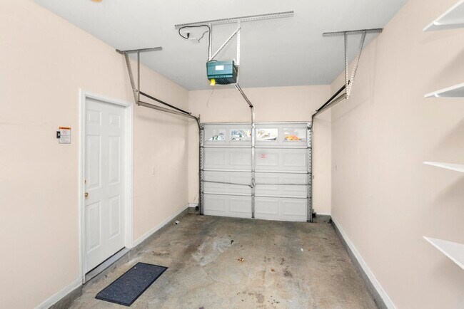 Building Photo - 19 Fawn Creek Pass