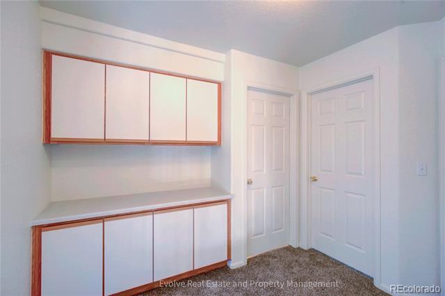 Building Photo - 20000 E Mitchell Pl