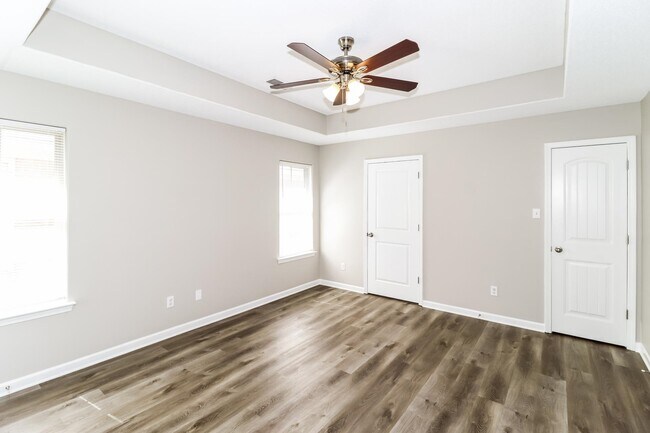 Building Photo - 1021 Crayton Ridge Dr