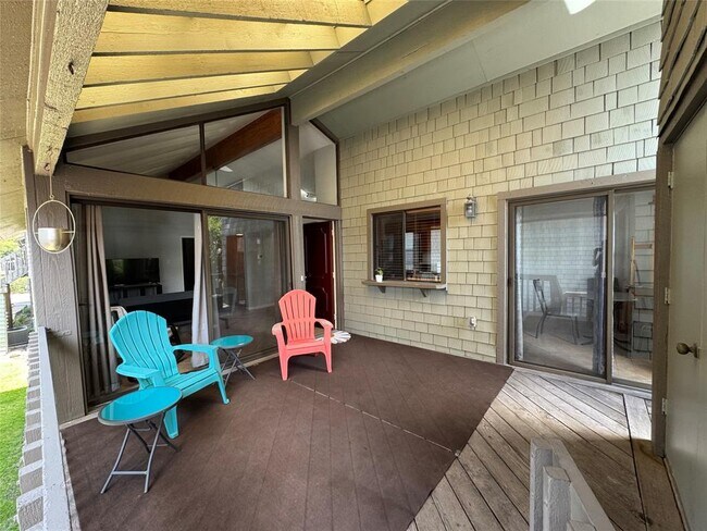 Building Photo - 7122 Wood Hollow Dr
