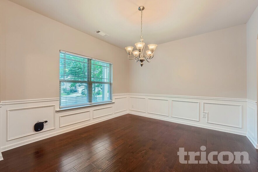 Building Photo - 3016 Powder Way