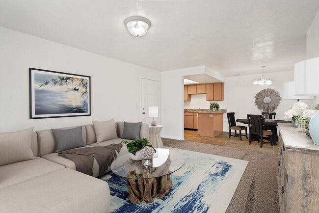 Open Living and Dining areas - Elk Run Apartments