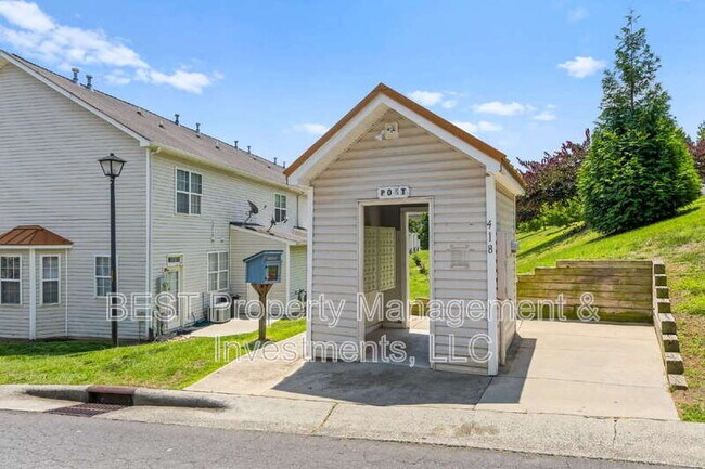 Building Photo - 8130 Kings Creek Dr