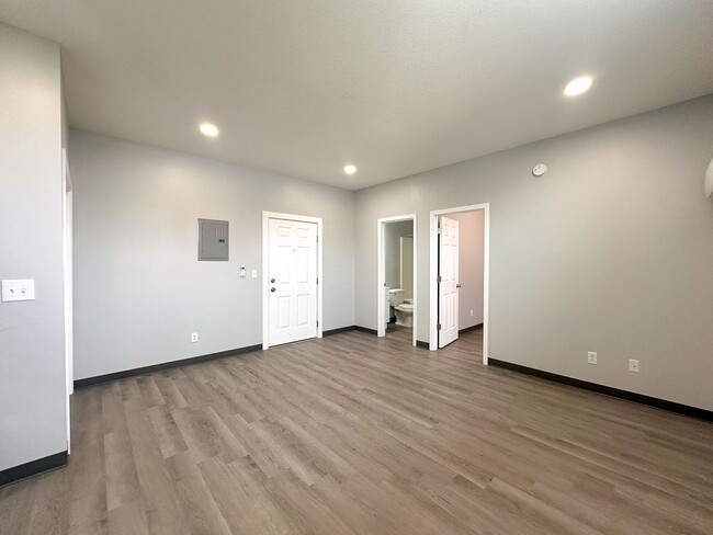 Building Photo - 1 bedroom 1 bath