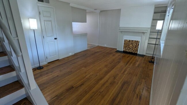 Primary Photo - 226 W Tennessee Ave