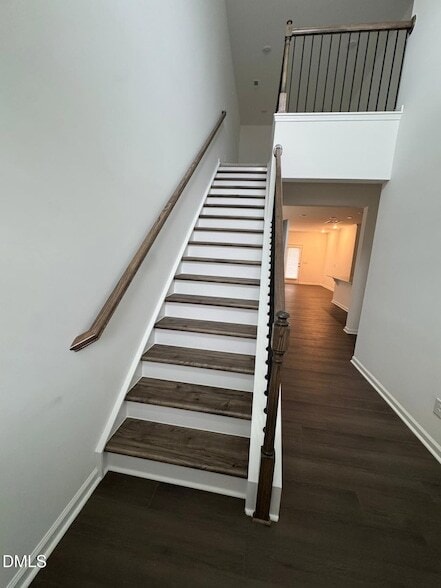 Building Photo - 214 S Finley Lndg Pkwy