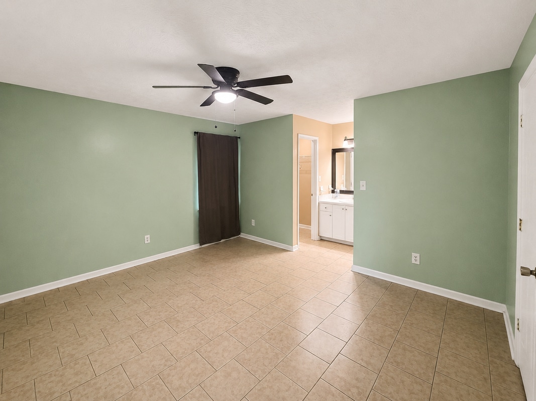 Building Photo - 1710 Underwood Dr SE