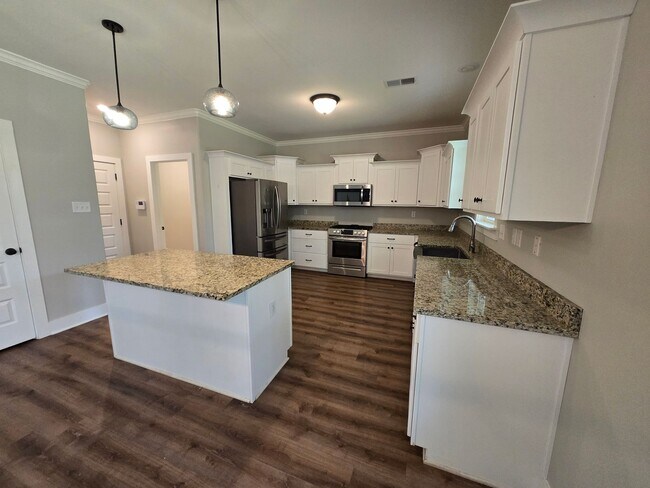 Building Photo - Modern and Spacious 4 bedroom home in Olive Branch for Lease