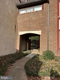 Building Photo - 2-7 Aspen Way