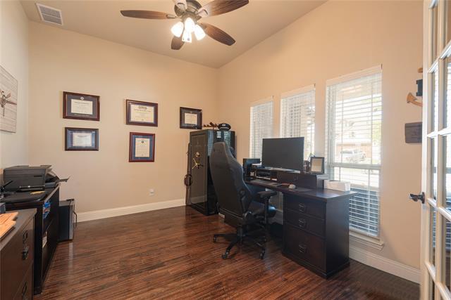 Building Photo - 713 Glendale Dr