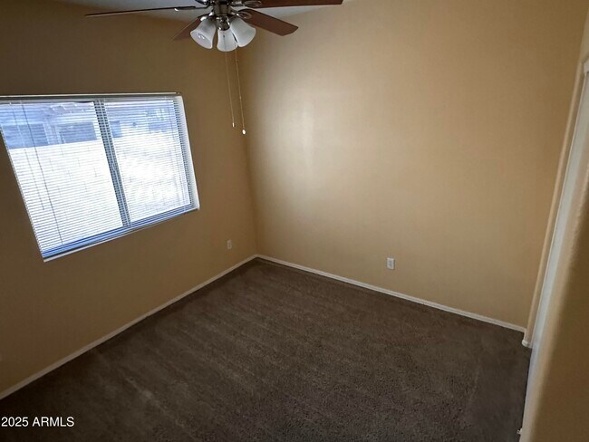 Building Photo - 25412 N 40th Ln