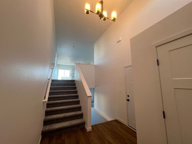 Building Photo - 3602 33rd St S