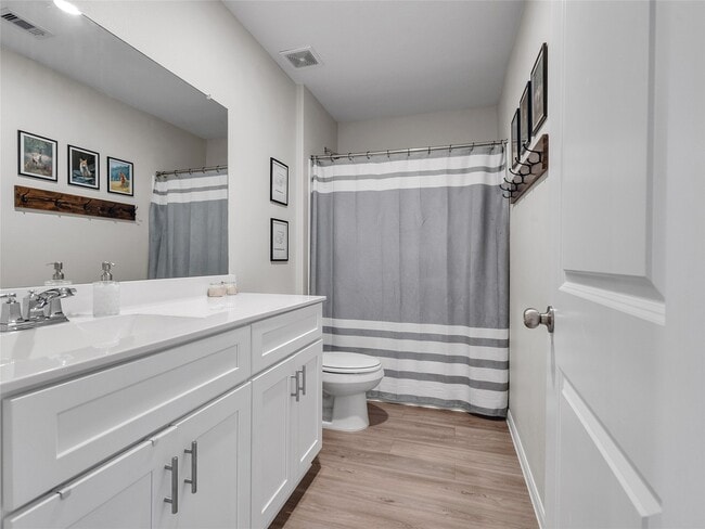 Building Photo - 25623 Balsamroot Dr