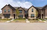 Building Photo - 6805 Andrew Dr