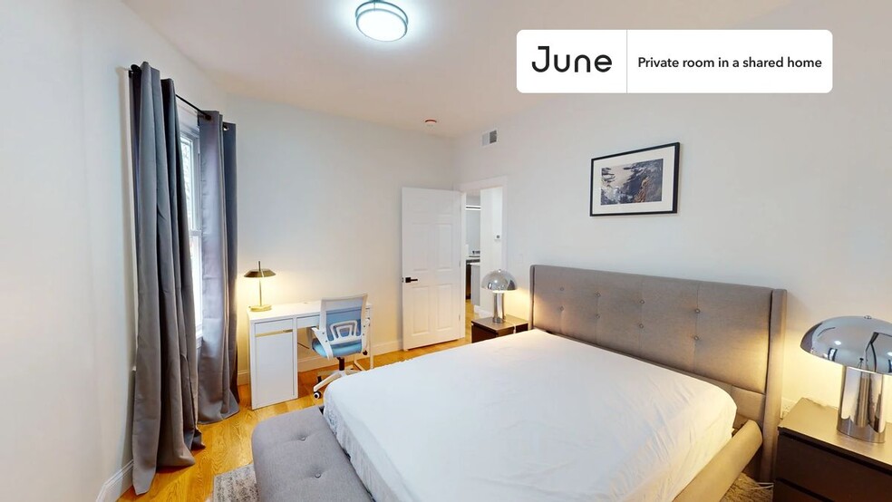 Primary Photo - Private bedroom in 4 bed/2 bath Home