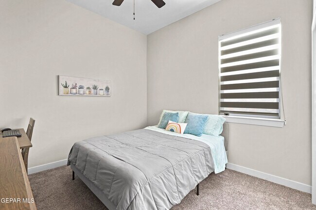 Building Photo - 620 Paseo Modesto Dr
