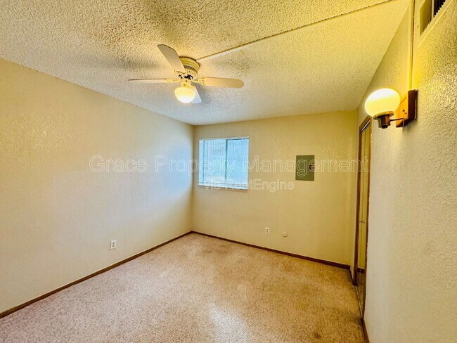 Building Photo - 12366 W Nevada Pl