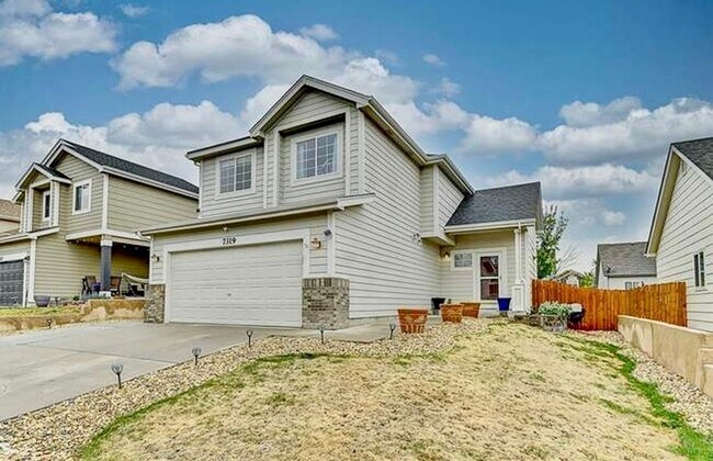 Building Photo - Beautifully Remodeled 3 Bed/3 Bath Home in Stetson Hills