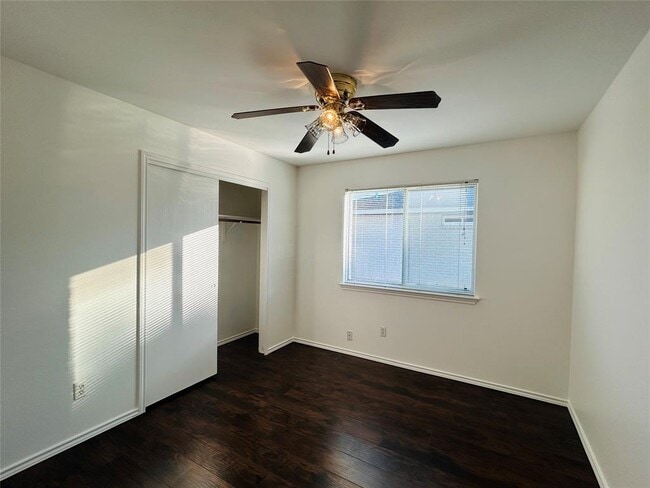 Building Photo - 600 McCarthur Dr