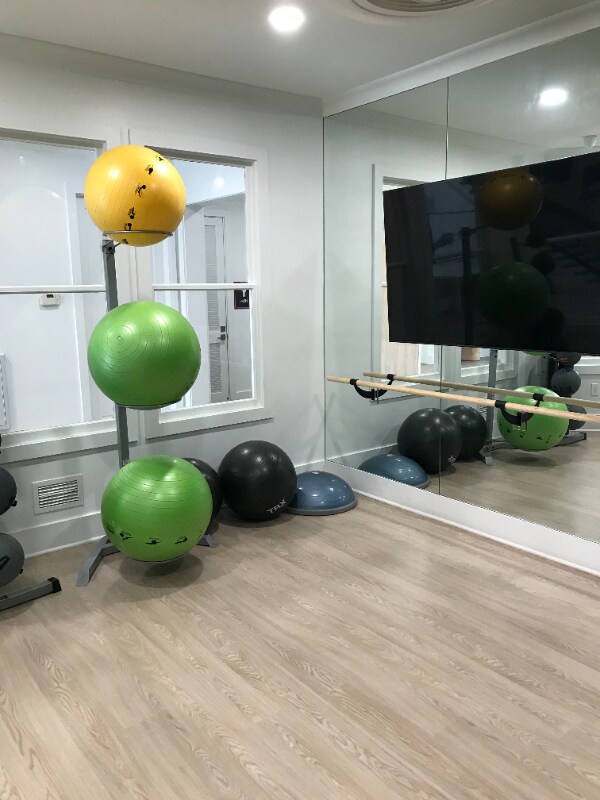 Building Photo - 22581 Lost Creek Terrace