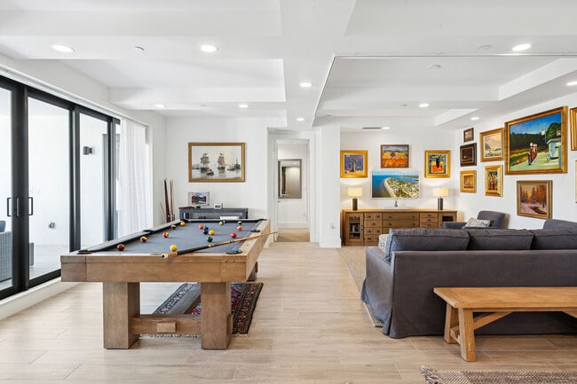 Building Photo - 1135 3rd Ave S