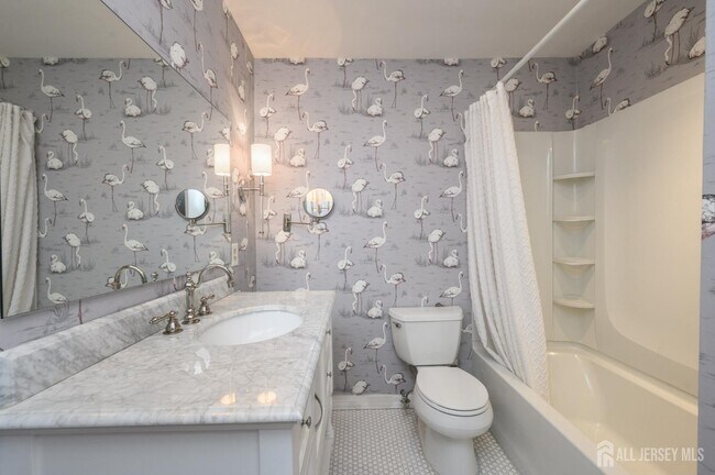 Building Photo - 17 Chelmsford Ct